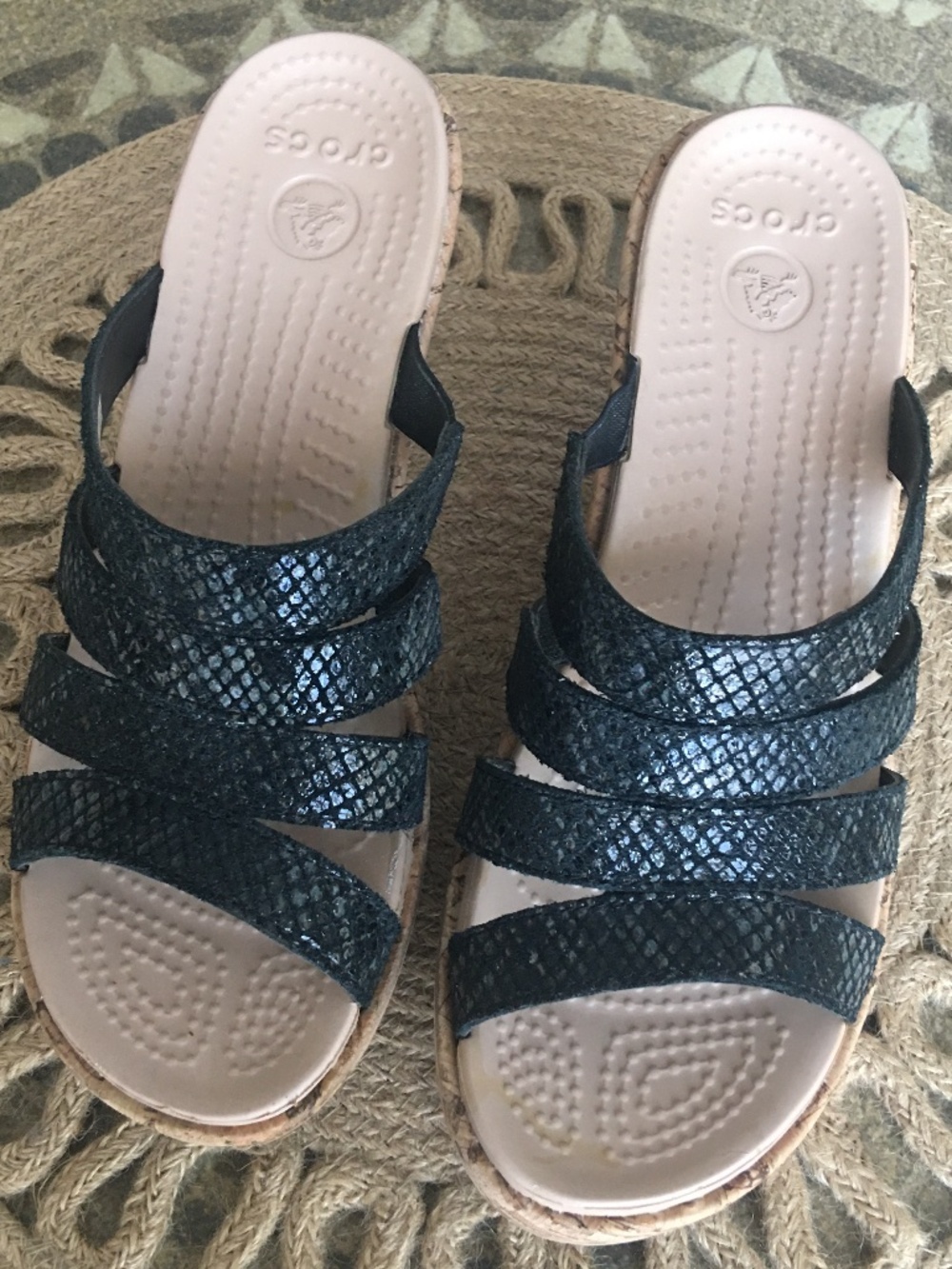 CROCS Black Snakeskin Print Cork Wedge Sandals SIZE 7